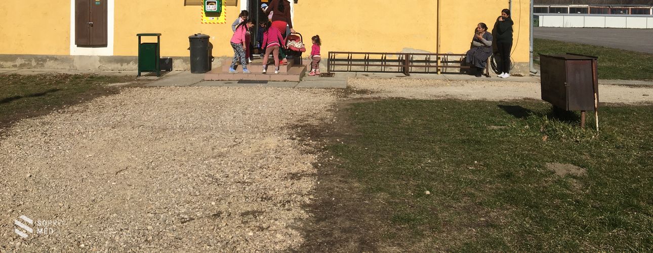 Kárpátaljáról érkeztek menekültek Fertődre