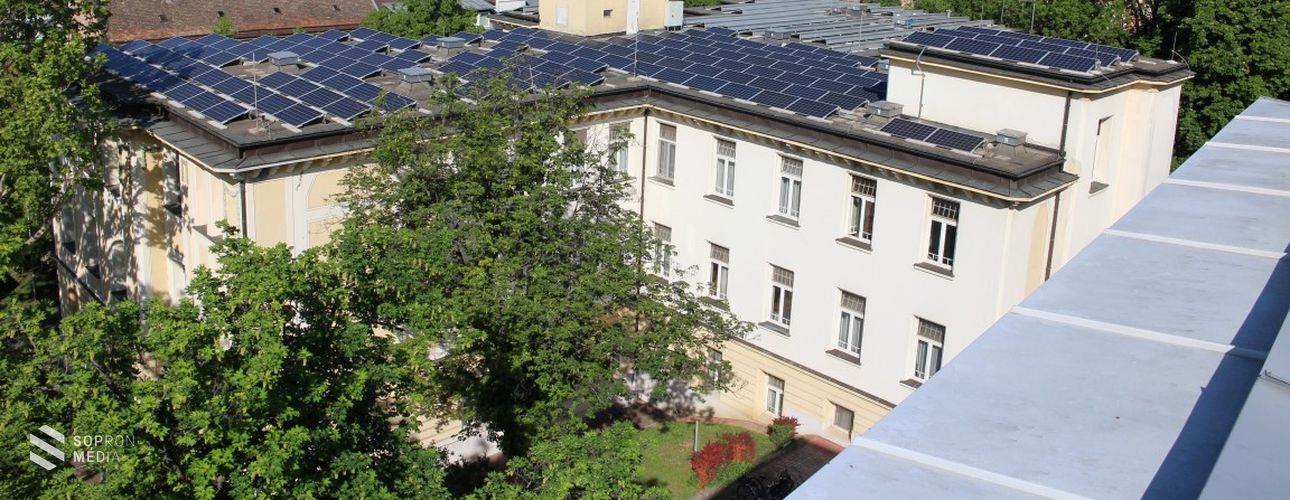 Napelemes rendszer épült ki a Soproni Gyógyközpont épületein