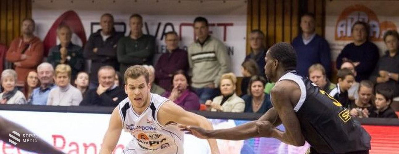 Erősítés Pécsről – Supola az SKC-ben