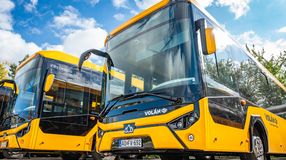 10 új autóbusz áll a helyi és helyközi közlekedés szolgálatába