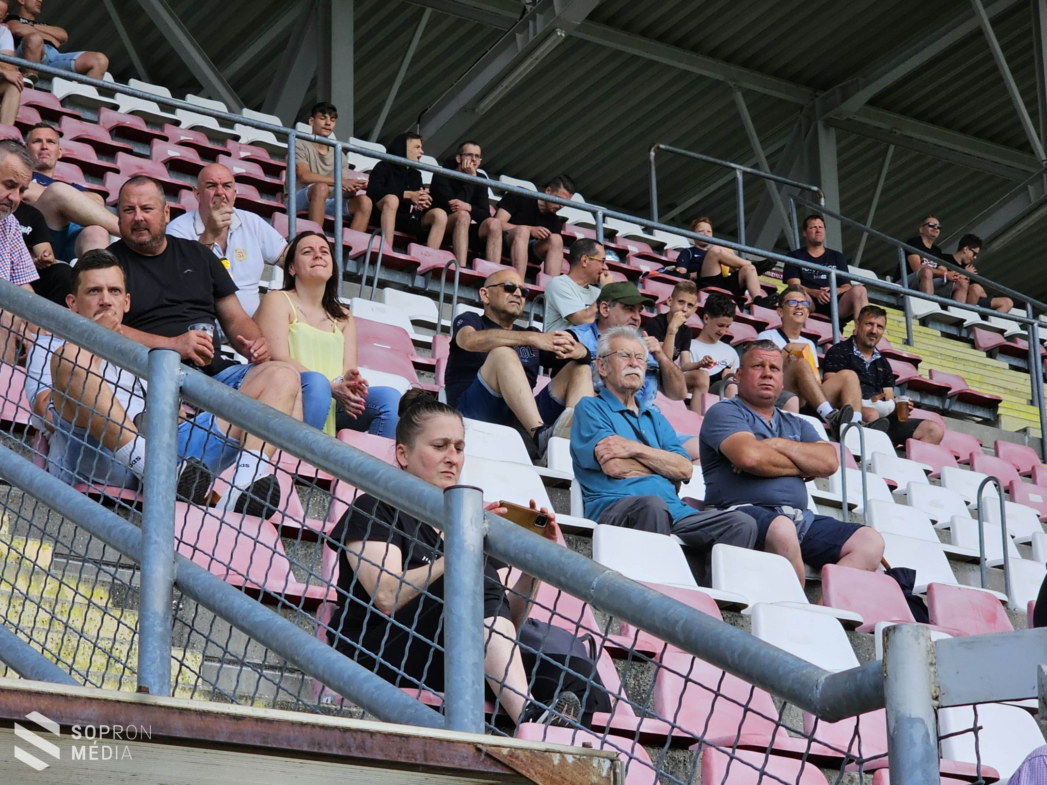 Soproni derbi a városi stadionban