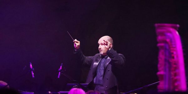 „Határok nélkül - Péter Bence és a Győri Filharmonikus Zenekar”