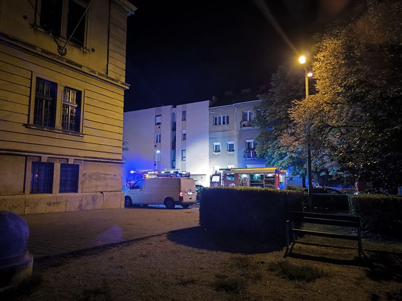 Társasház pincéjében keletkezett tűz Sopronban!