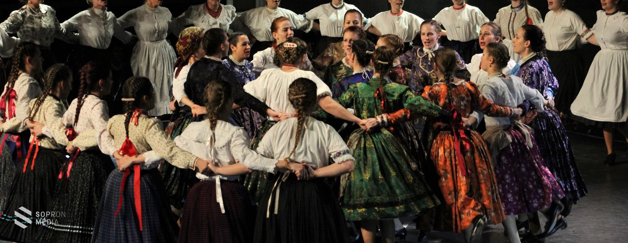 Hatalmas siker volt a Pendelyes 25 jubileumi gálaműsora