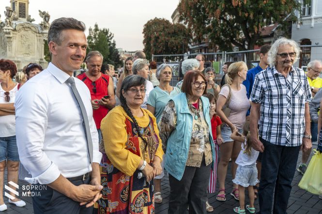 dr. Farkas Ciprián, Hipság Gyöngyi, Baán Katalin, Tálos Péter 