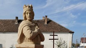 A kicsiny zsákfalu, amely izgalmas tanösvénnyel is büszkélkedhet