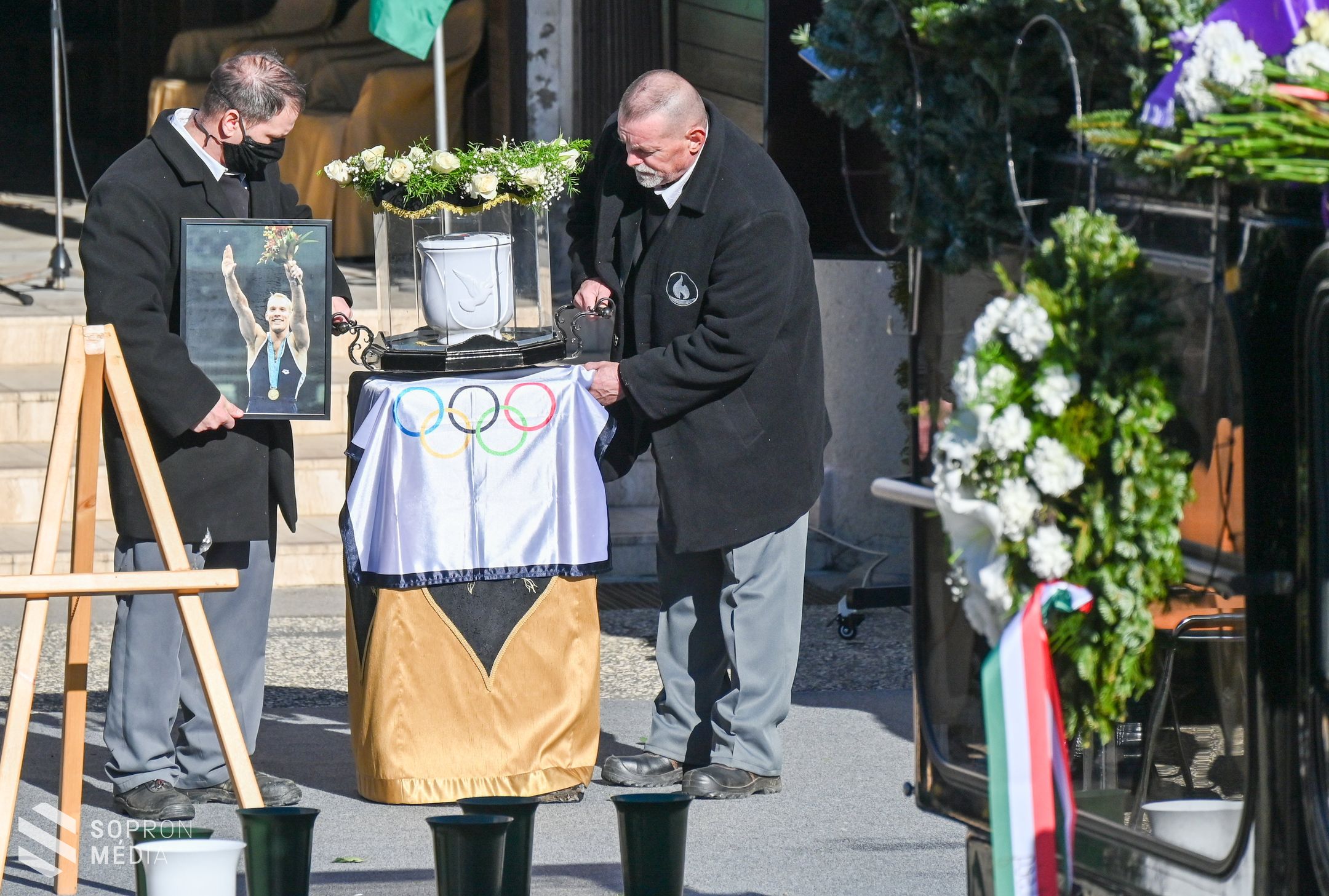 Végső búcsút vettek Csollány Szilvesztertől