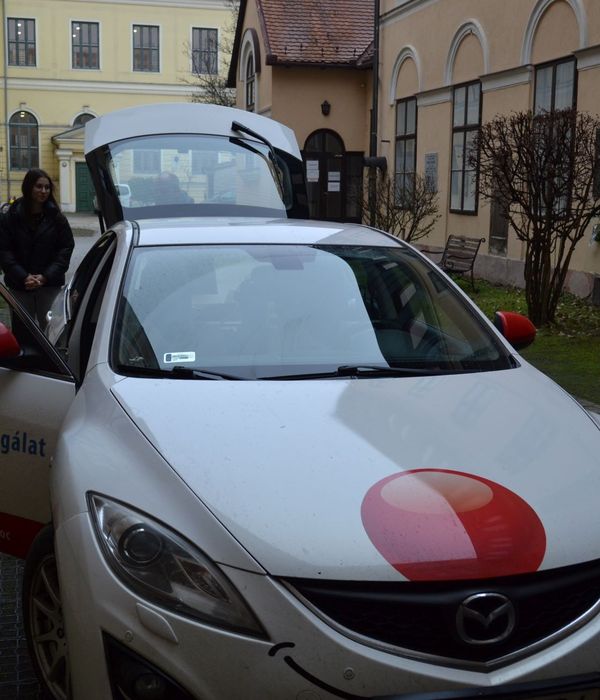 Három doboznyi szeretet