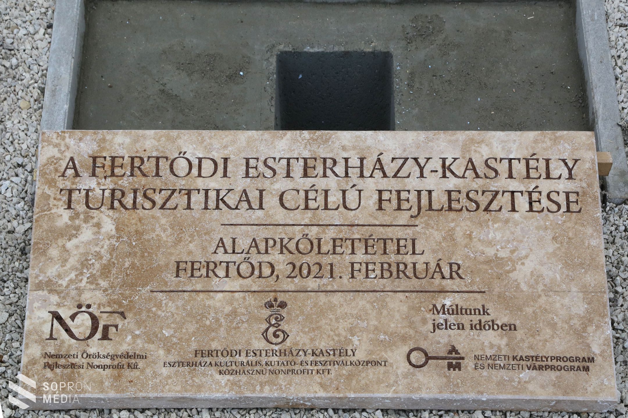 4,3 milliárd forintból szépül tovább a fertődi Esterházy - kastély
