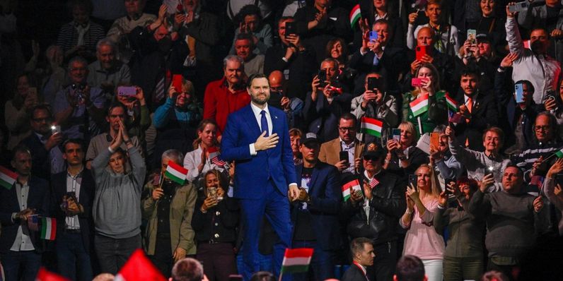 J. D. Vance amerikai alelnök Budapesten: "Mindent meg kell tenni, hogy Orbán Viktort újraválasszák!"