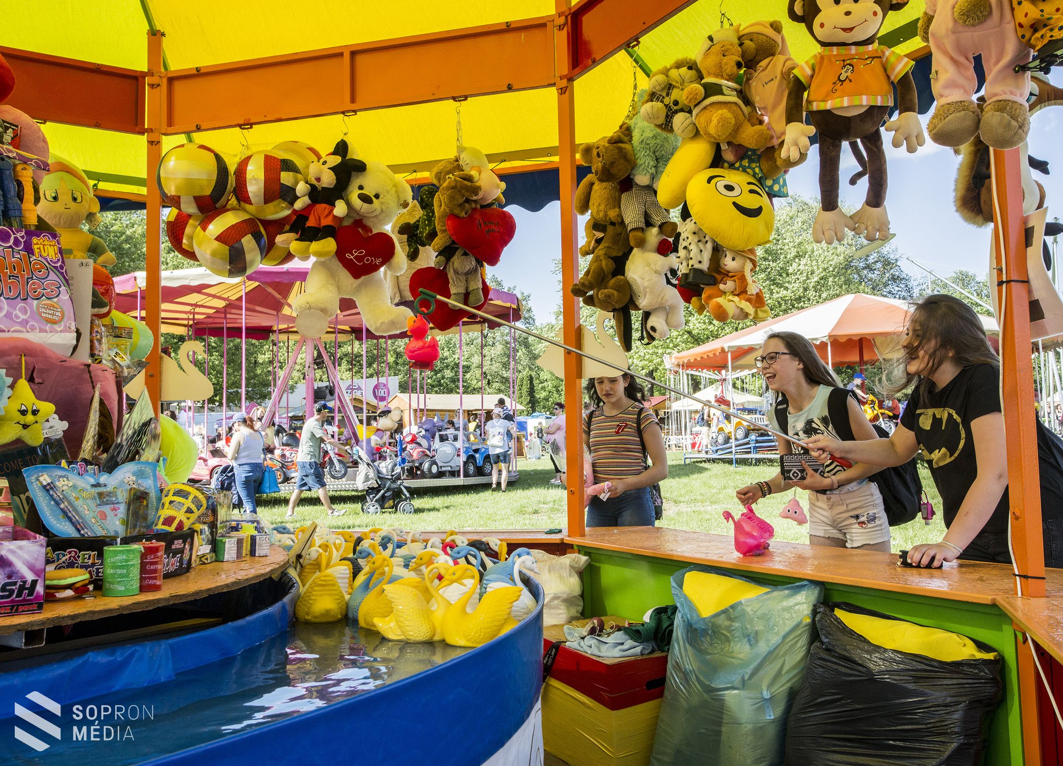 Napsütés és jókedv a Családi Majálison! (Képgaléria)