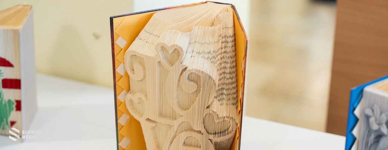 Megnyílt a Book-Art Design kiállítás