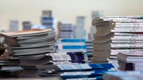 Folyamatosan szállítják az ingyenes tankönyveket a soproni iskolákba