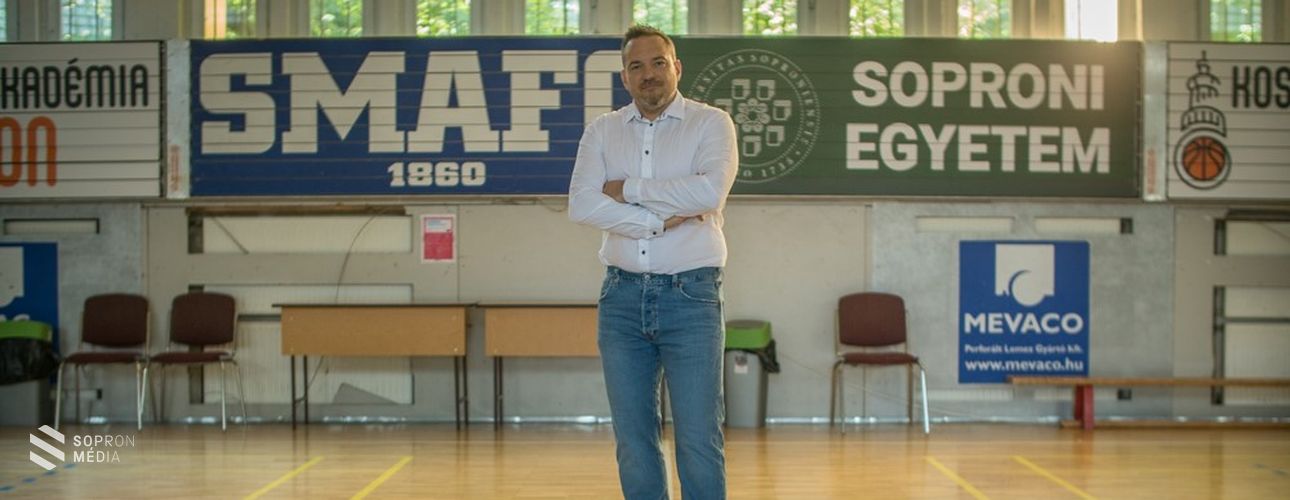 Megújult a SMAFC csapata!