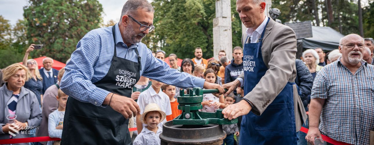 Megkezdődött a Soproni Szüreti Napok – Kulturális és gasztronómiai programkavalkáddal várják a látogatókat az Erzsébet-kertben