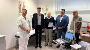 Új mérföldkő a Soproni Gyógyközpontban: 5 milliós hordozható EEG készülék segíti a betegellátást