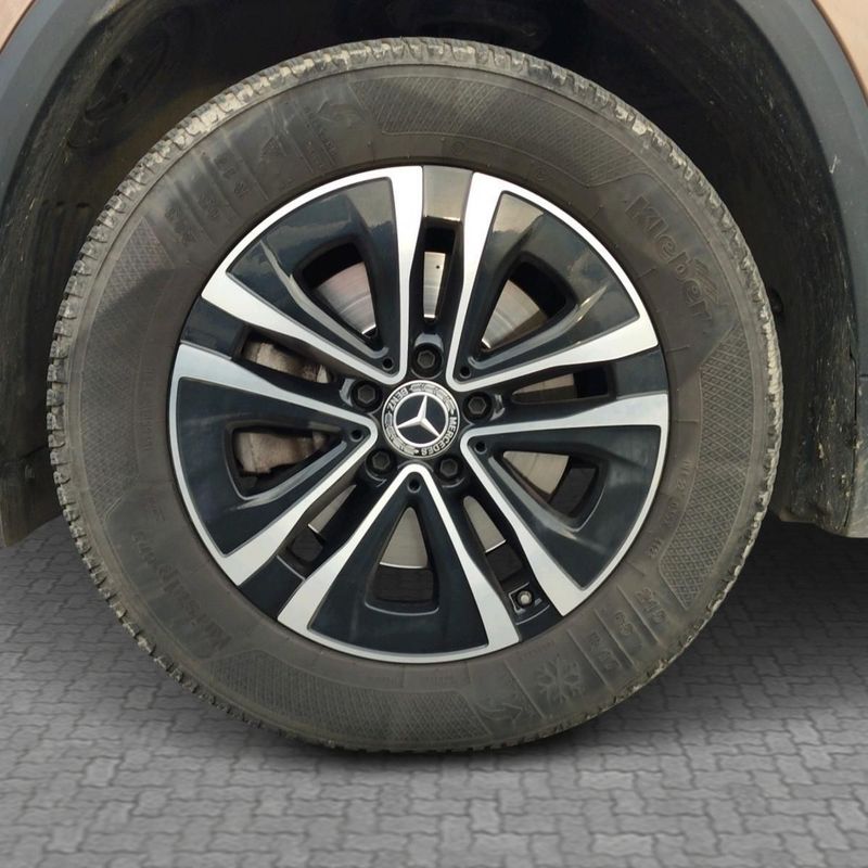 MERCEDES-BENZ