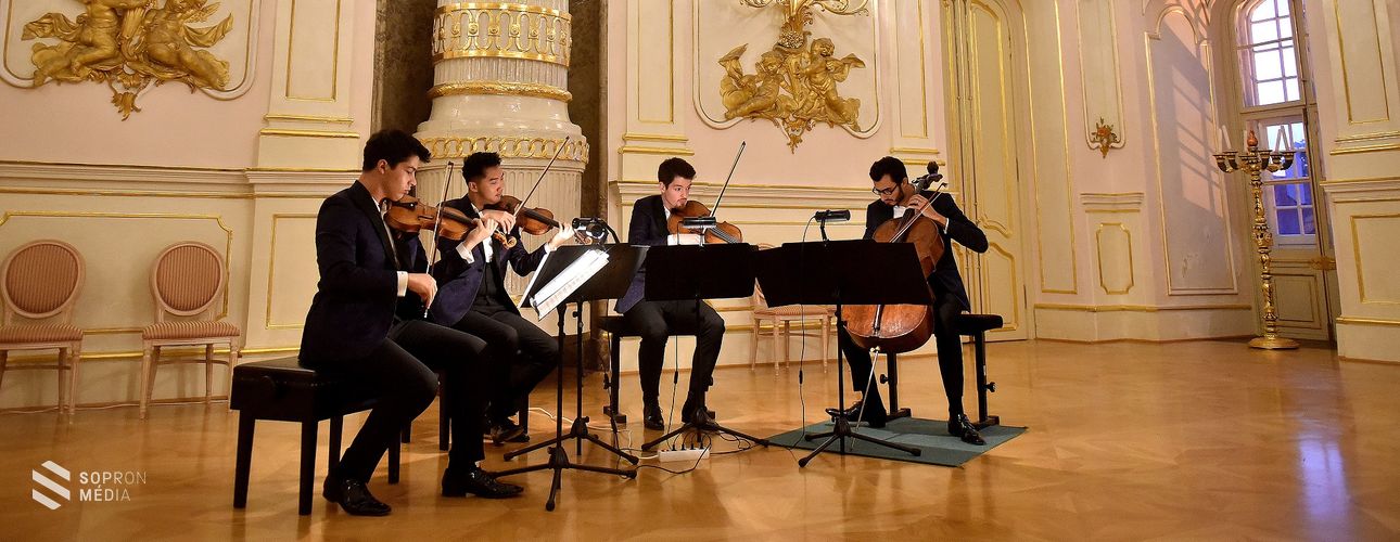 Varázslatos játékstílus, drámai hatások, elegancia és líraiság