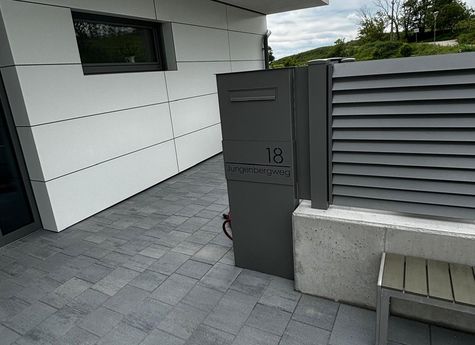 Postaláda oszlop 10