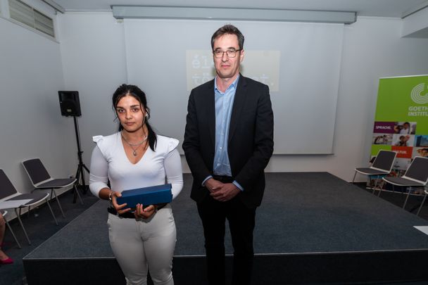 Kihírdették az élet.történet díjazottjait