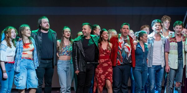 Képzelt riport egy amerikai popfesztiválról