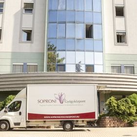 Protézisbeültetés után: hogyan segíthet a gyógytorna a teljes felépülésben?
