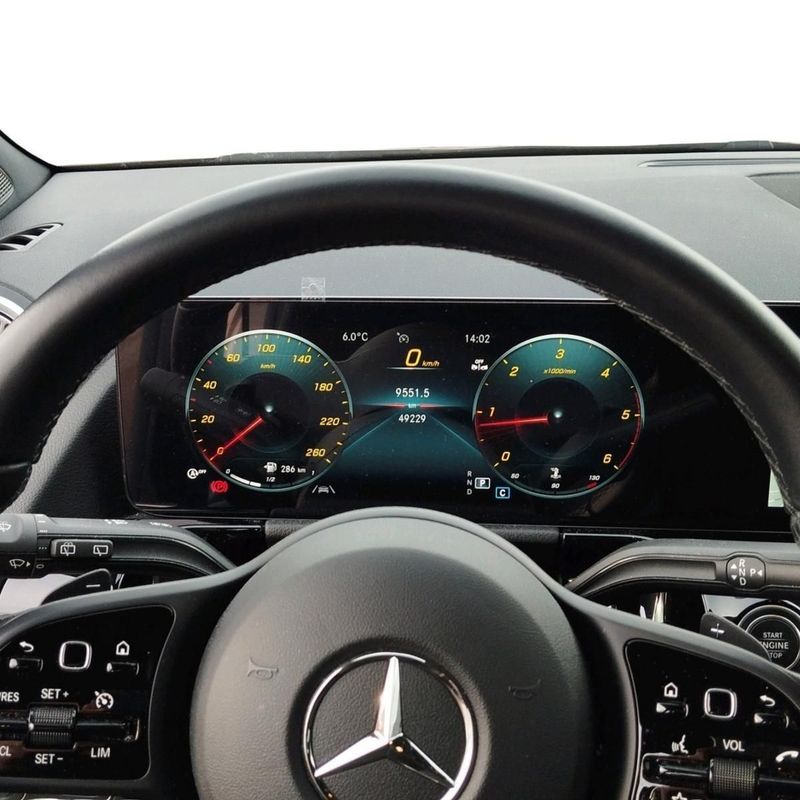 MERCEDES-BENZ