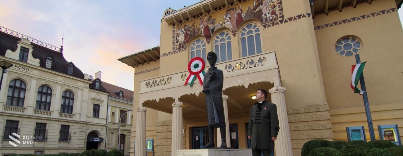  Online verses összeállítással és tévéjáték bemutatójával köszönti az ünnepet a Soproni Petőfi Színház