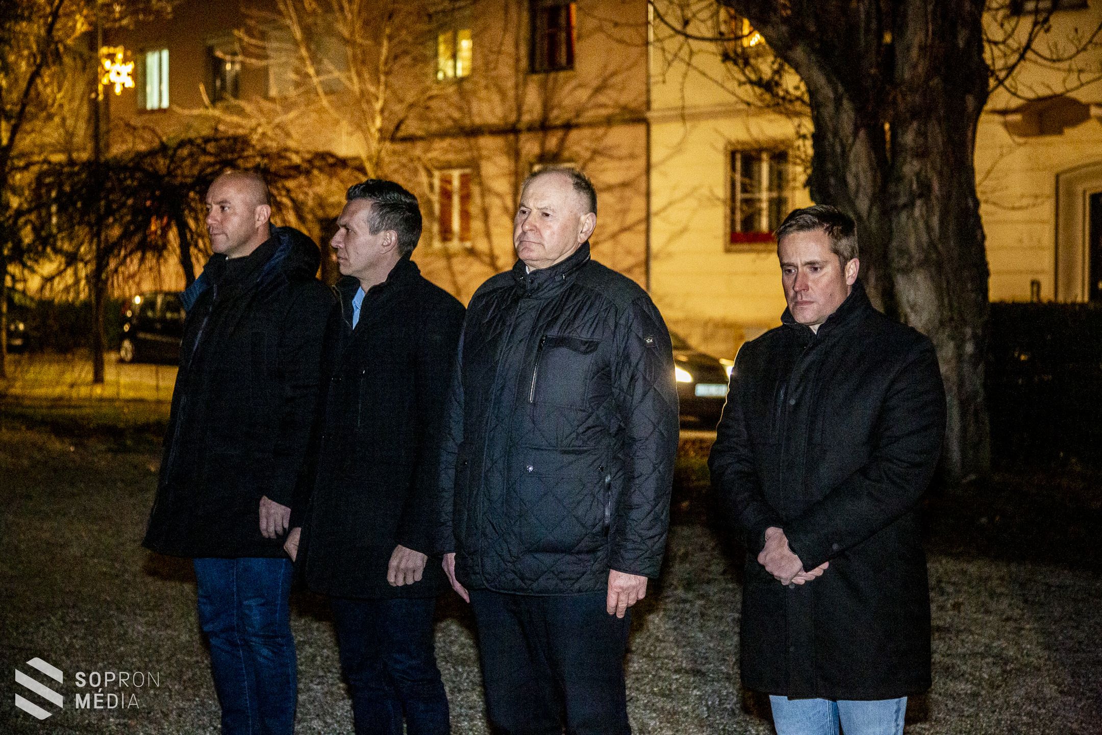 Megemlékeztek a 77 éve történt bombázásról