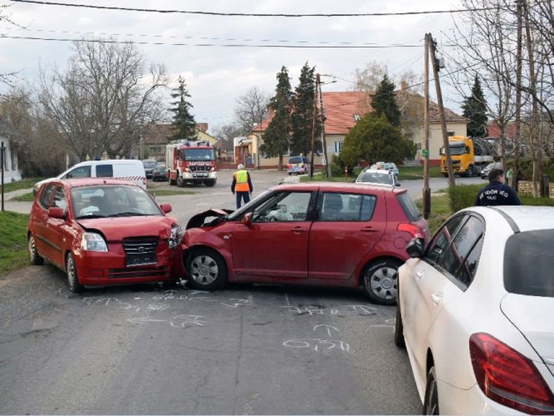 Személyi sérüléssel járó közúti közlekedési baleset történt Harkán