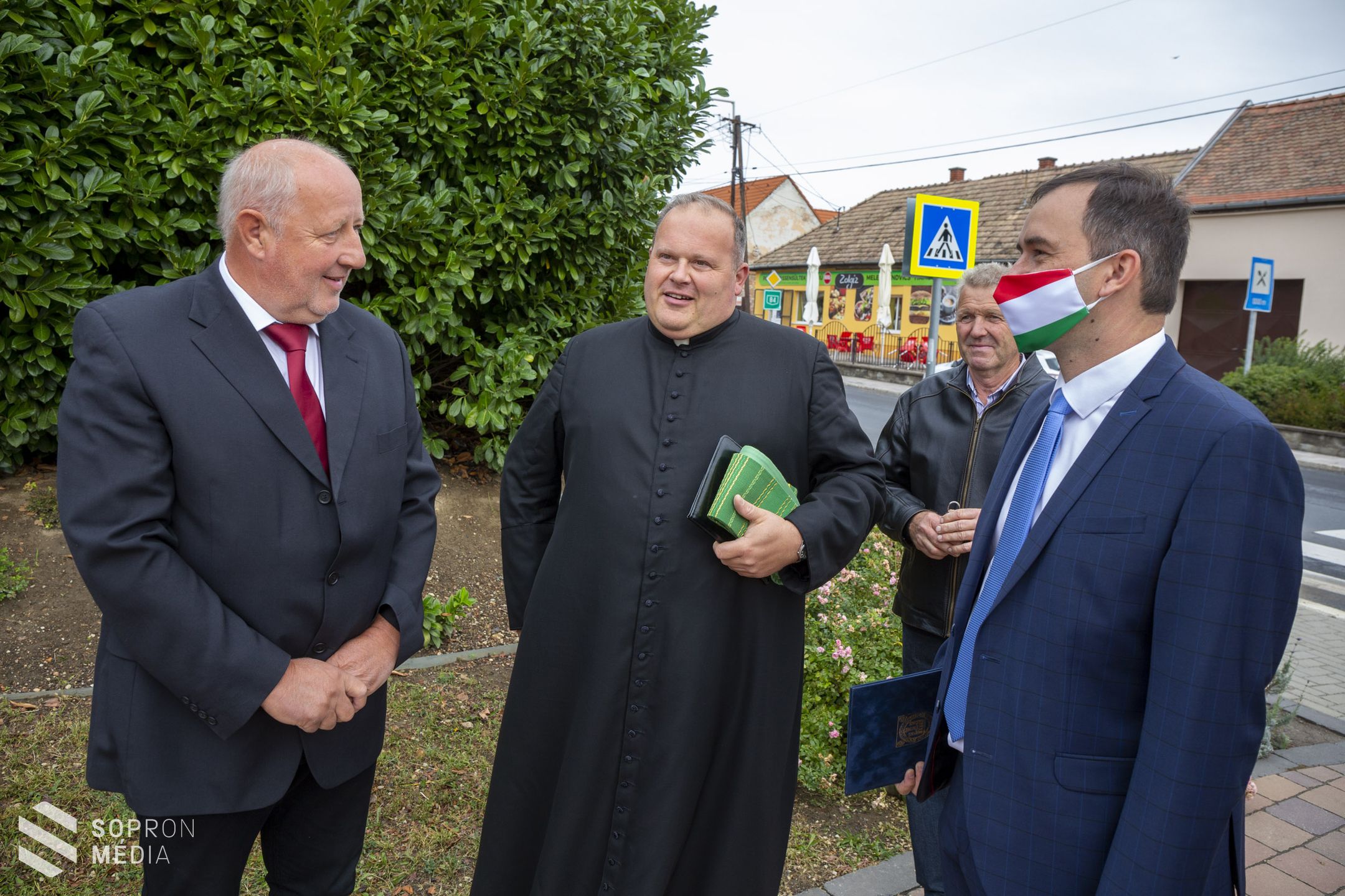 Felavatták Gróf Széchenyi Ödön mellszobrát Nagycenken
