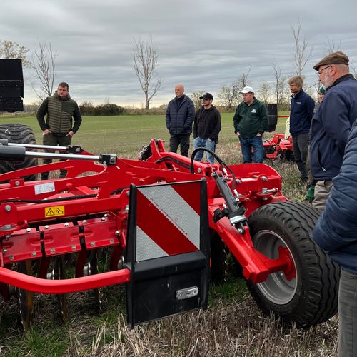 Egy óra alatt a föld körül - Őszi talajművelési roadshow (KVERNELAND KULTISTRIP+ F-DRILL)