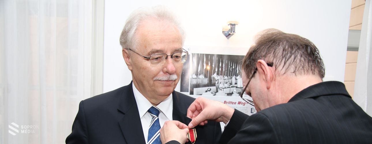 Német érdemkeresztet kapott dr. Fodor Tamás