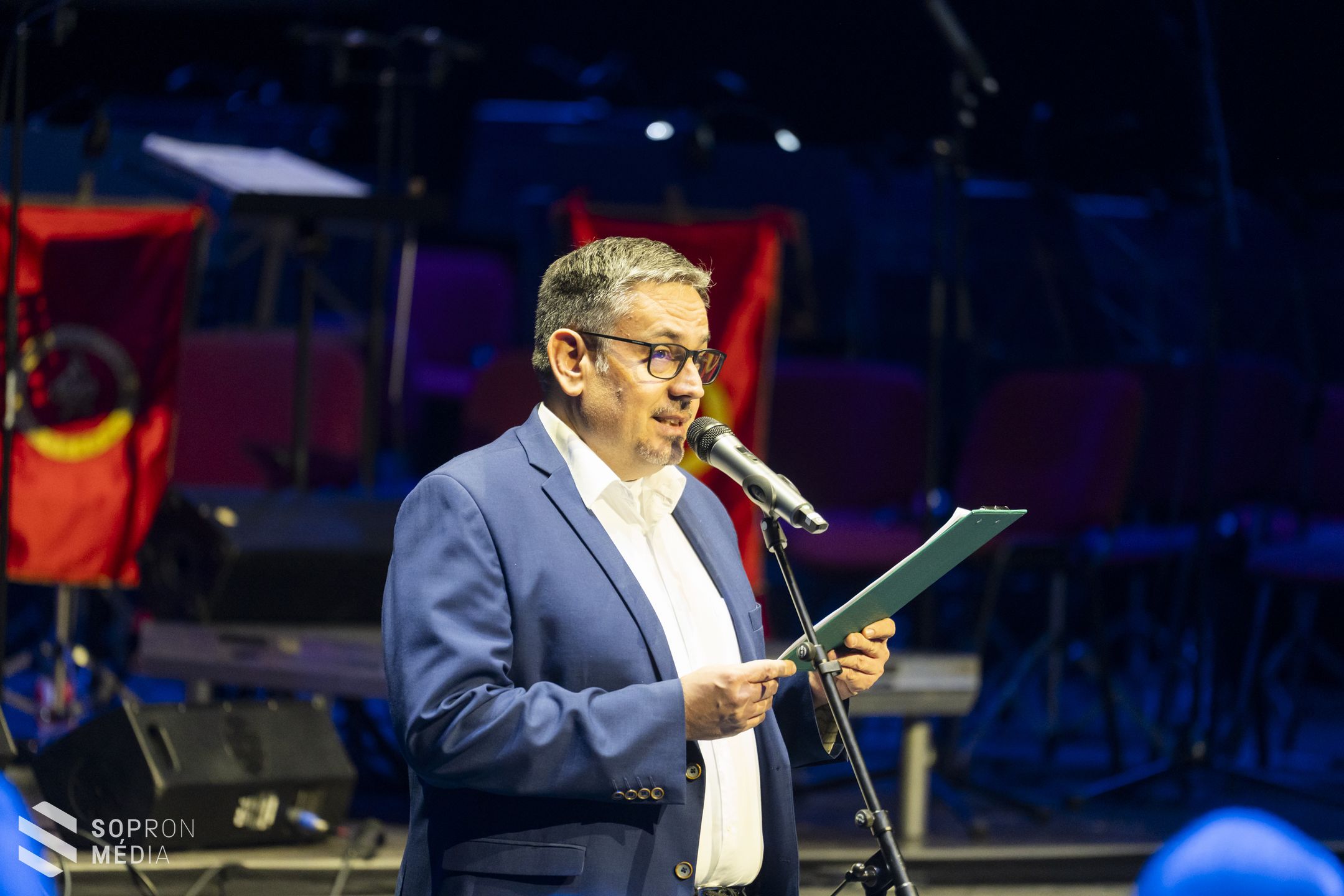 Zenével és ünnepi hangulattal búcsúztatták az évet a Novomatic Arénában