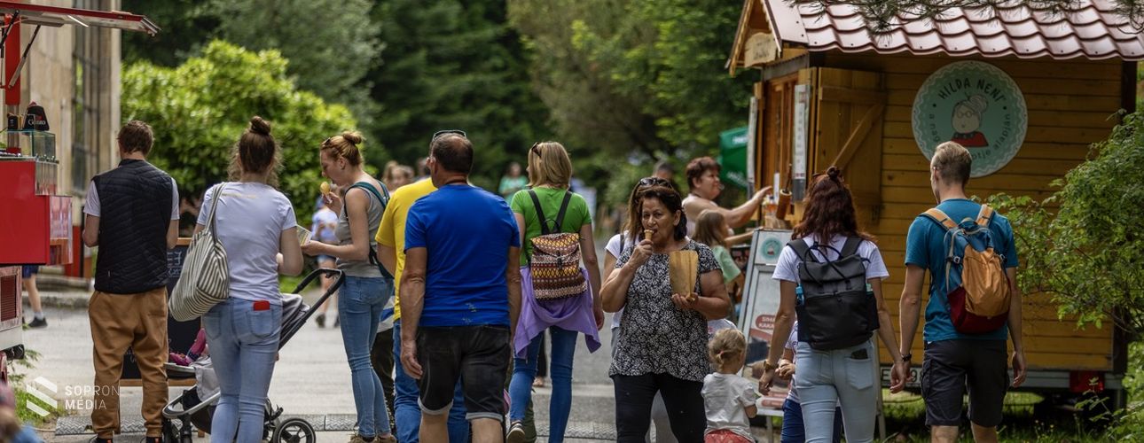 HATalmás Gesztenyenap a Botanikus Kertben