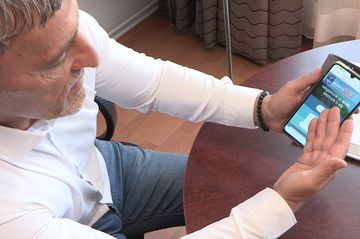 Elsőként Vonyarcvashegyen vezették be az MI alapú chatbotot