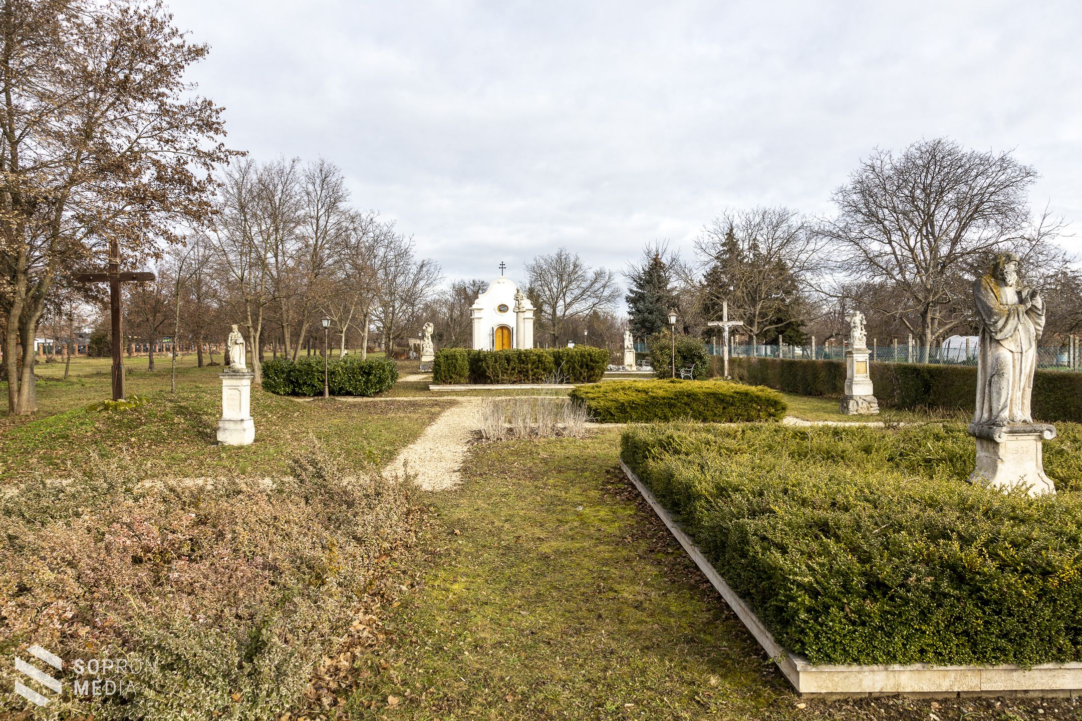 Átadták a nagycenki Remetekápolnát 