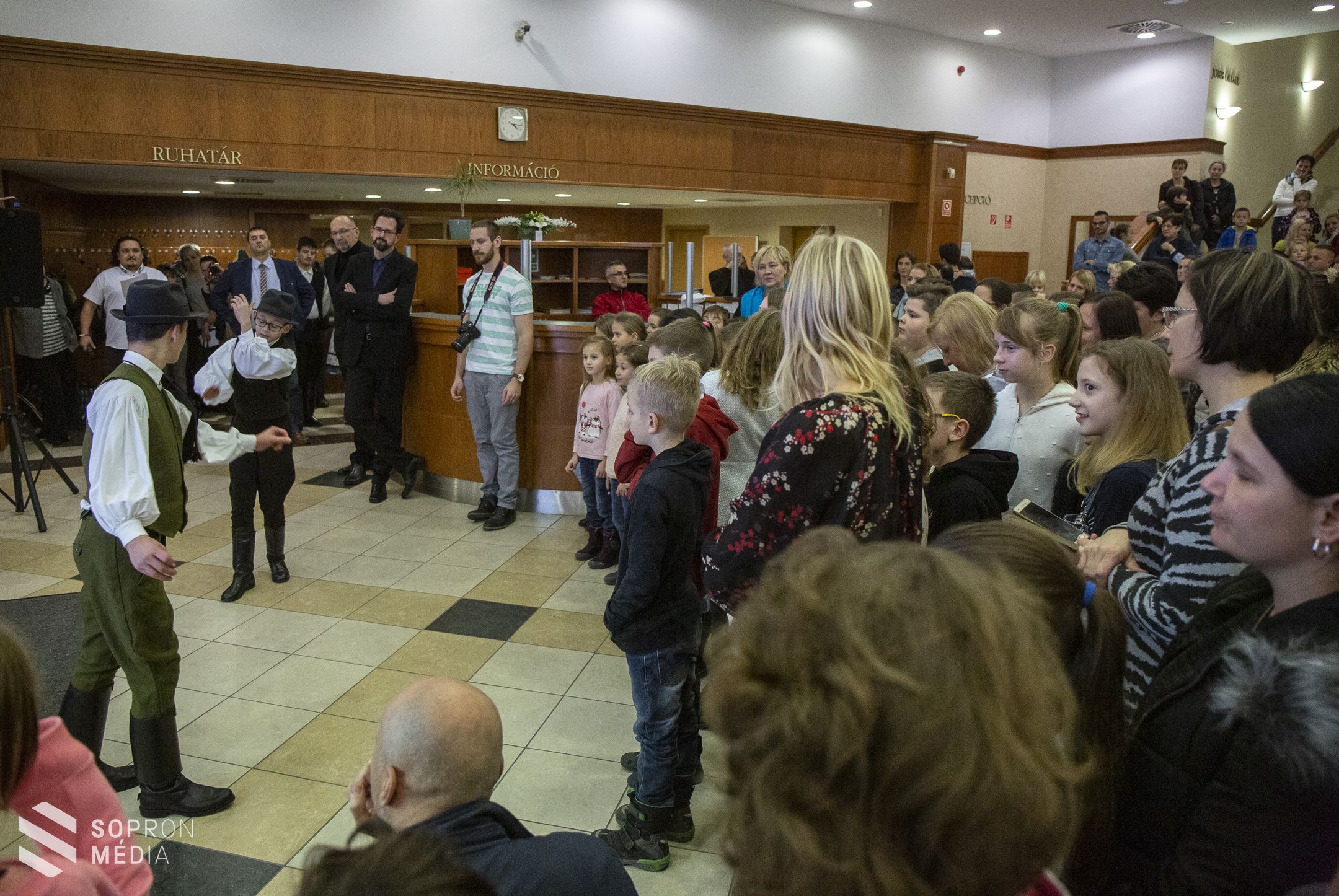 Formát öltöttek a népmesék a soproni gyermekek által
