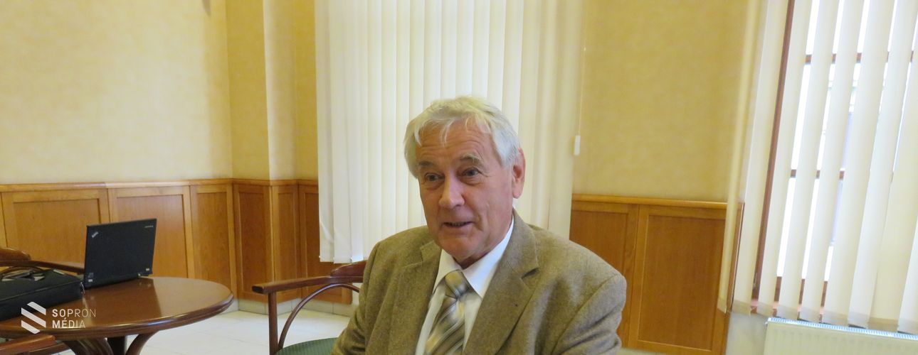 Firtl Mátyás: A bevándorlást meg kell állítani 