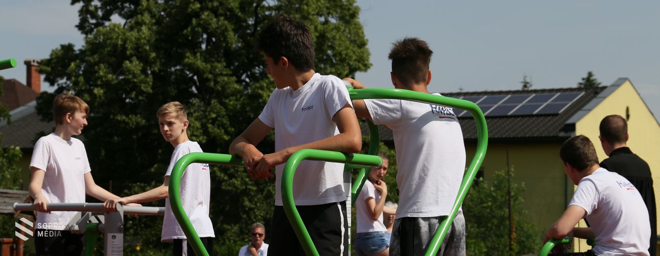 Edzőpálya épült a Hunyadi János Evangélikus Általános Iskolában