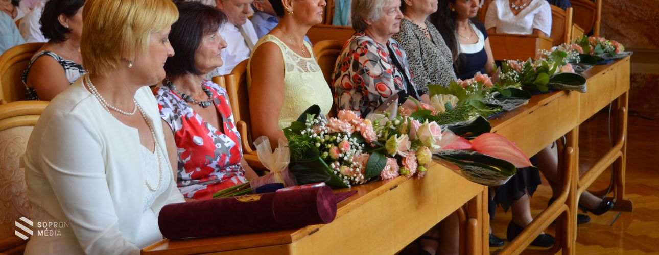 Köztisztviselőit köszöntötte Sopron