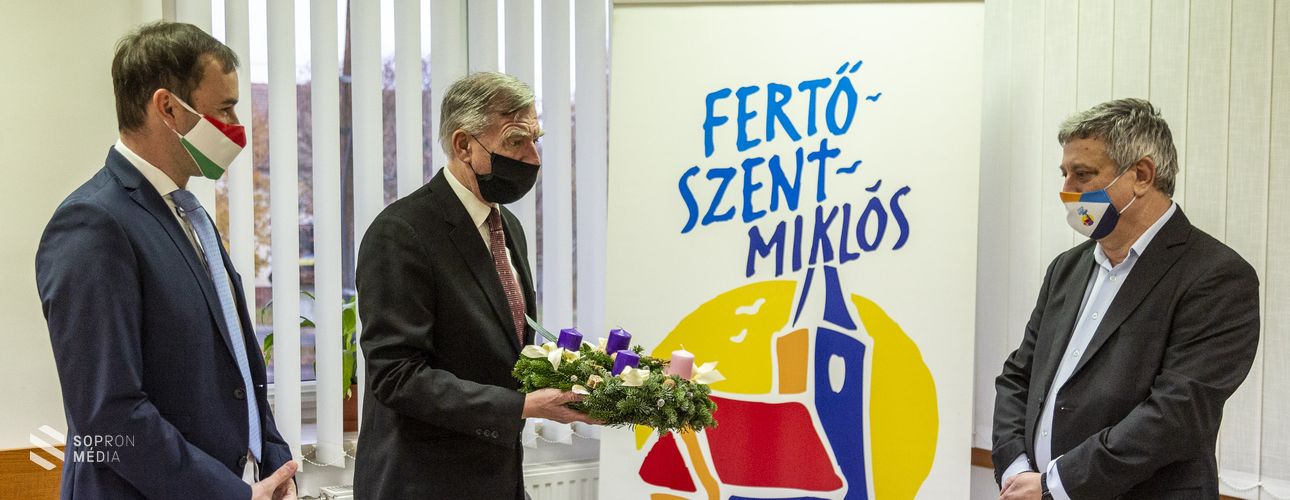 Adventi üdvözlet Sopronból