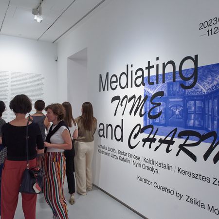 Mediating Time and Charm - Q-Contemporary kiállítás megnyitó