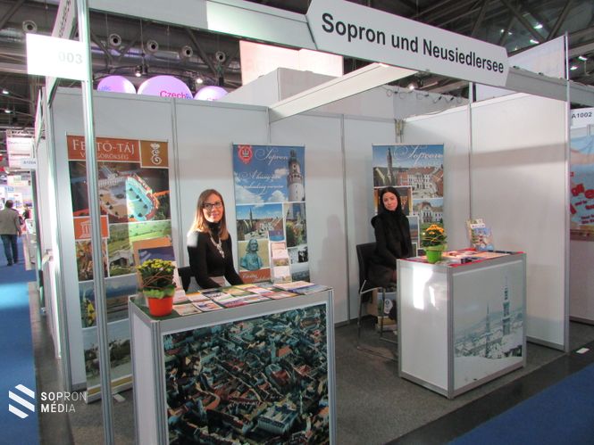 Sopron és a Fertő-táj stand a kiállításon