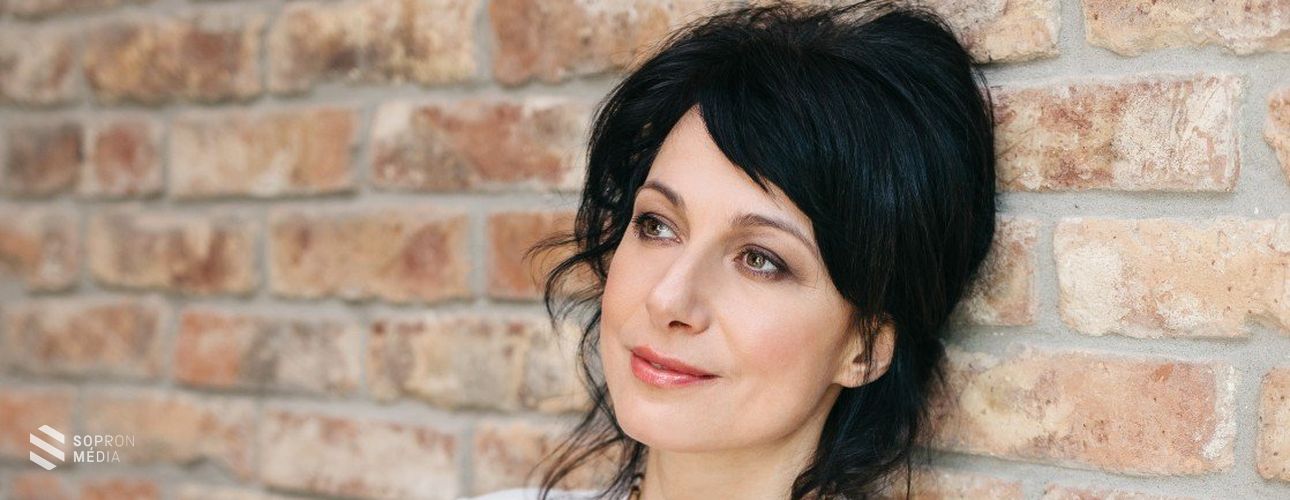 Lehár-gála a Barlangszínházban - magyarul is látható az operettösszeállítás