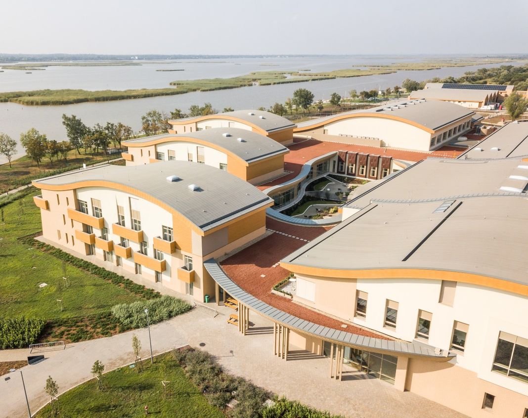 Az év egyik legszebb tetője Sukorón született– kategória győztesek lettünk az Év Tetője 2025 nívódíj pályázaton