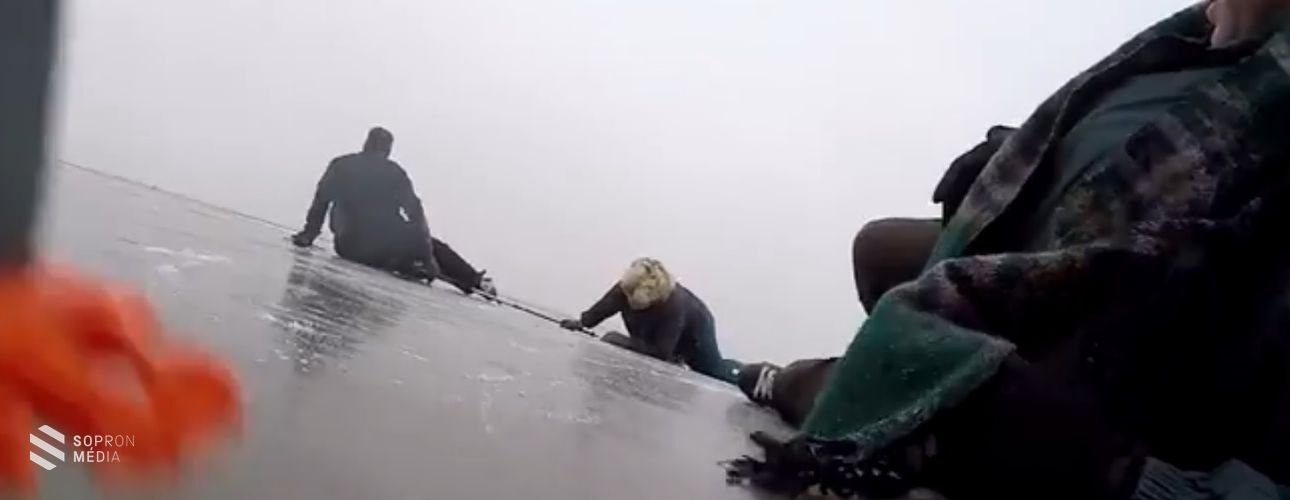 Beszakadt korcsolyázót mentettek ki a Fertő tavon! (videó)