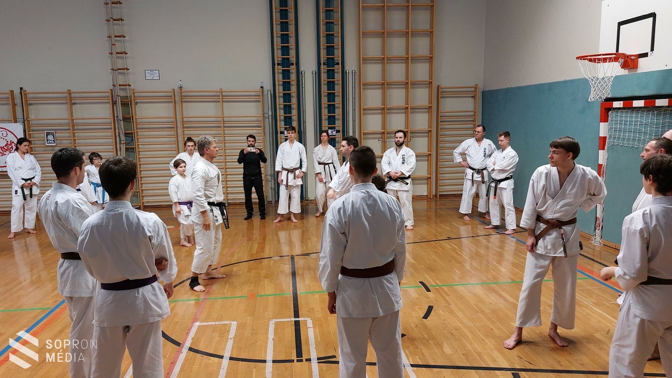 Sűrű hétvége a Shotokan Tigrisek háza táján