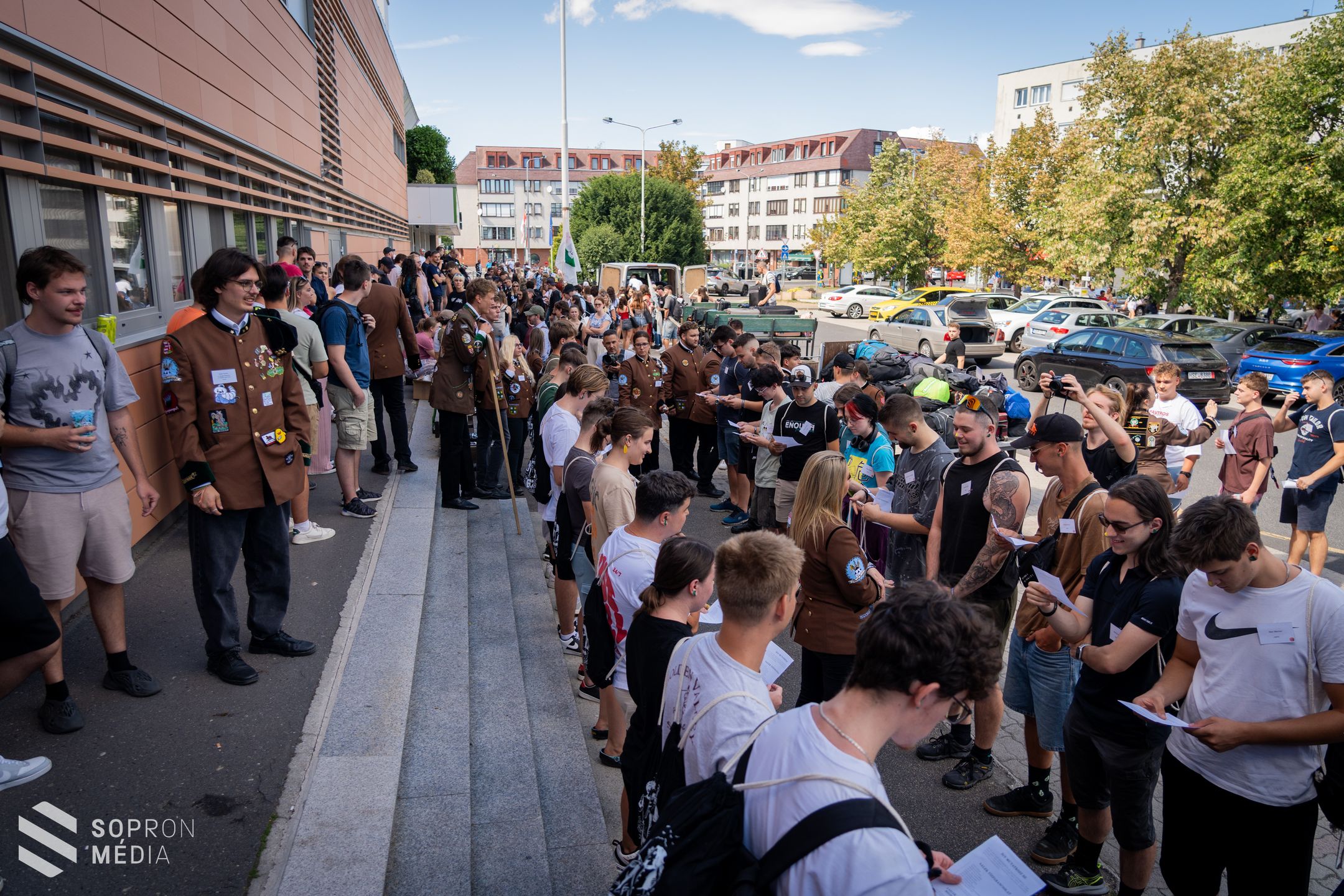 Megérkeztek az elsőévesek, kezdetét vette a Soproni Egyetem bAlekhete