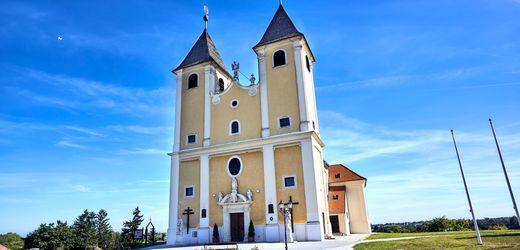 Fertőszéplaki Mindenszentek-templom